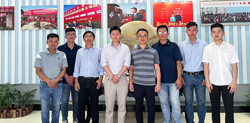热烈欢迎OD电竞电梯在韩国和越南多年的合作伙伴来OD电竞公司做发货前的检验。
